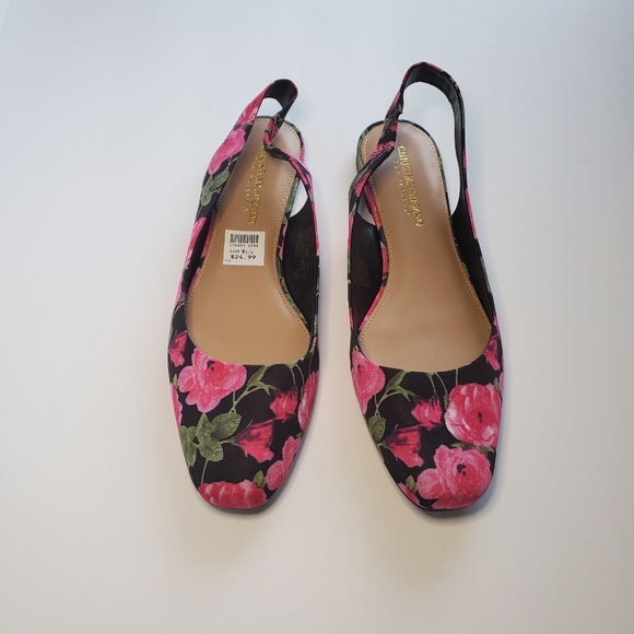 Christian Siriano Shoes - Christian Siriano for Playless Women Size 9.5 Floral Flats Shoes Black Floral